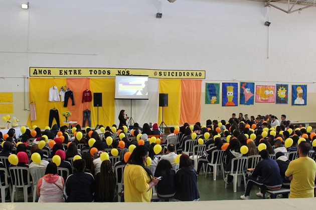 Ação do Setembro Amarelo na Emef Suzete engaja e emociona adolescentes