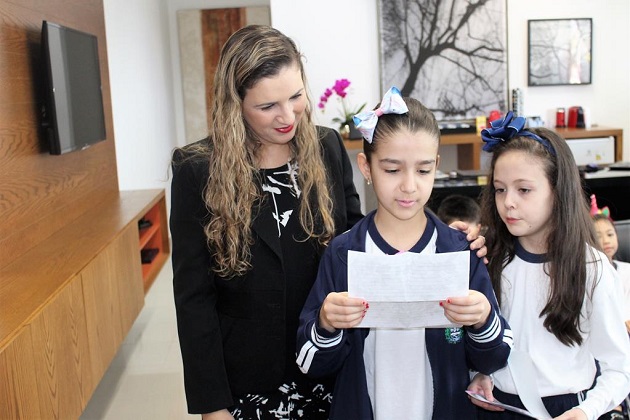 Crianças da escola José Emídio desenvolvem hábito da escrita por intermédio de cartas