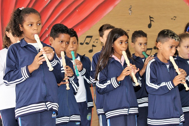 Apresentação da nova turma de flautas integrou o projeto Cultura em Movimento