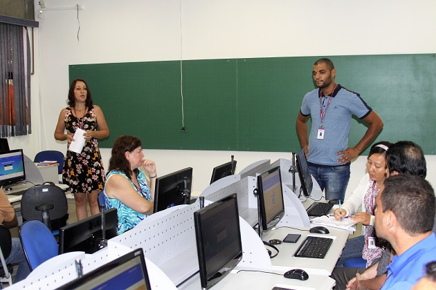 Educação reúne professores de informática para formação e integração