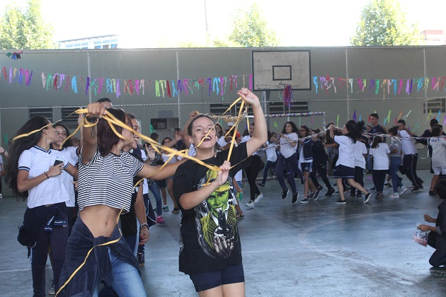 Escolas da rede realizam atividades criativas para celebrar o Carnaval