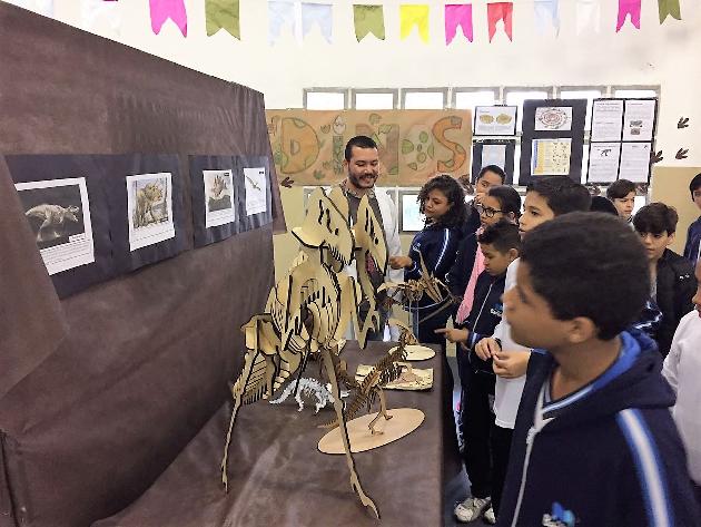 Trabalho de arqueologia é concluído e resulta em exposição na Emef Margarida