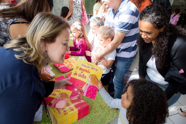 Escolas de Barueri festejam o Dia Nacional do Livro Infantil