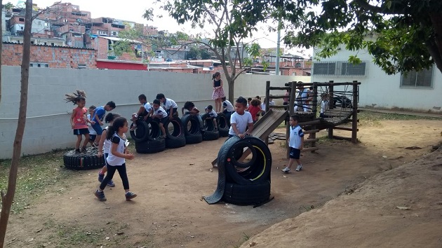 Preocupação com meio ambiente leva escola do Vale do Sol a criar Parque dos Pneus