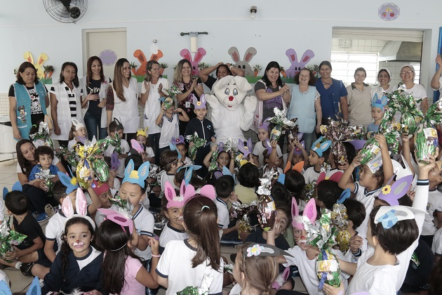 Educação distribui ovos de Páscoa para todos os alunos da rede