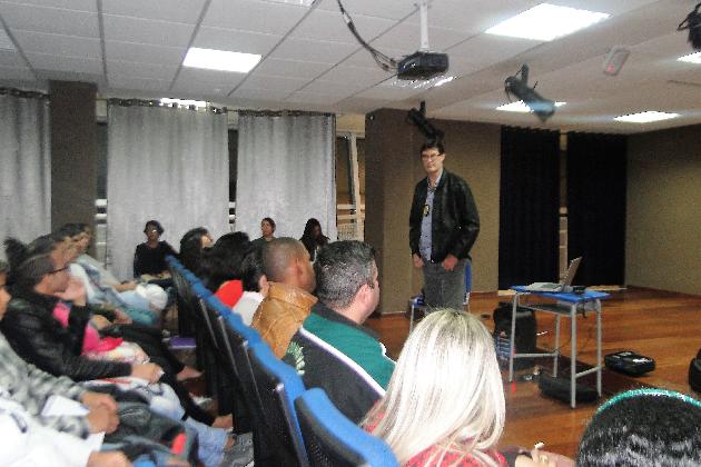 Denarc palestra aos estudantes do Silveira sobre prevenção ao uso de drogas